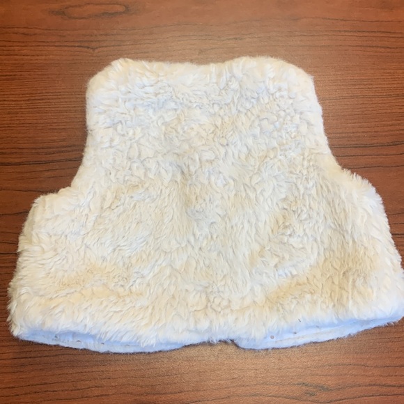 H&M vest - Picture 3 of 3